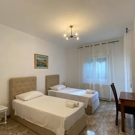 Eva's Summer House - Adamos Holidays Дом отдыха
